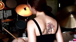 Lesbian nina gets naked to play the drums