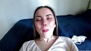 Young girl Alexa - sextape