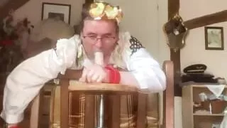 The planter in a weight dress must suck