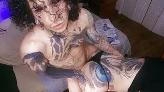 I fuck my girlfriend and she sucks all my dick