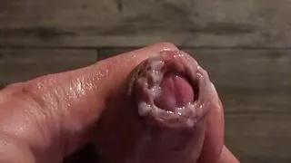 Cumming in Hand
