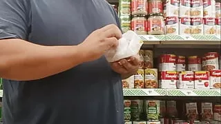 Eating burgerking at the dollar store part 2