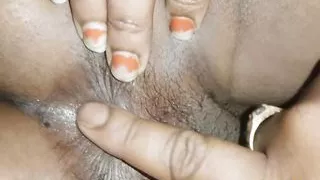 Desi bhabhi Gand Chatai & Gand Chudai & blowjob, Indian bhabhi Anal fuck, Ass leaking & deepthroat blowjob.Anal Sex,deshiangel