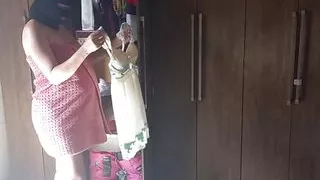 You choose which clothing to use in the next video, the most voted clothing Ganya. Part 1