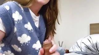 British 18 year old student gives an oily handjob