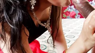 Jhumke Vali Bhabhi Ne Apna Naya Tattoo Dikhaane Ke Badle Me Mera Lund Maang Liya