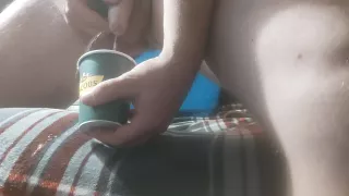 VID_172 Masturbare baut mult pisat si mancat sperma cu iaurt (7min