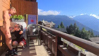 Sans Culotte Sous Sa Jupe Quand Elle Jardine Naemyia