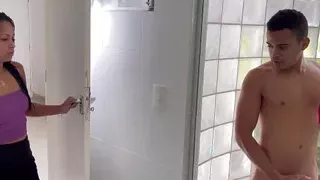 Smelling panties in the bath