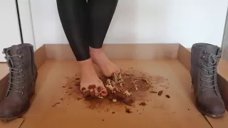 [custom Clip] Lady Leyla Crushing Muffins