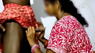 Village Bhabhi Fucking In Desi