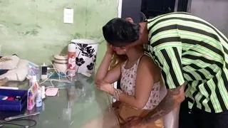 I fuck with my cousin when she does her nails