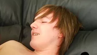 Emo twinks Deano Star and Brooke Summers breed hard and cum