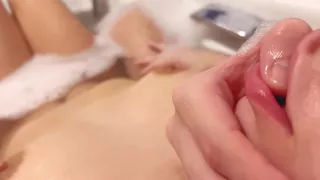 Pomog Podruge Prinyat Vannuu