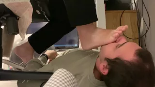 Stinky Feet Smelled Under Desk