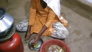 Desi Indian wife cook on sex his wife