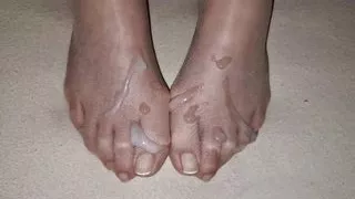 Cum on perfect france toenails brown nylon feet