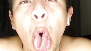 A journey into the mouth and tongue fetish