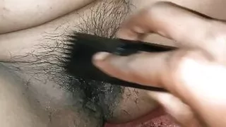 girlfriend  ki chut ki baal cut kiya