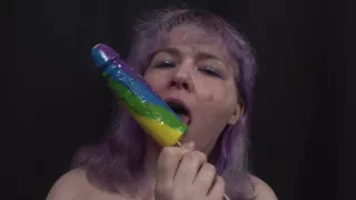 Candi Raven Plays With A Penis Pop