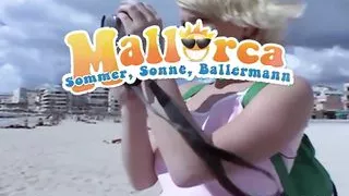 Young blonde picked up to show her masturbation skills