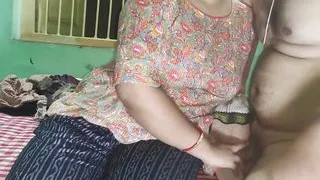 Desi Indian Sarmila Bhabhi Ki Javani