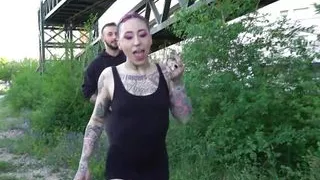 Girl without limits: Barbara Morello is into public sex so much!