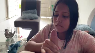 Deliciosa Morena Lo Mama Mientras Pasa Gente En Su Puerta 7 Min