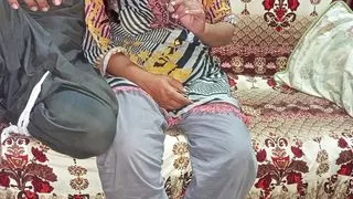 Dewar ne apni bhabhi ki choti bahen ko choda gar par mehman aai tab