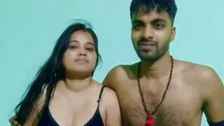 Newly married sexy and cute Indian couple ki homemade chudai