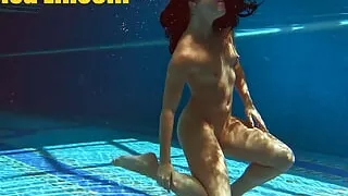 Jessica adored the producer with her sexy look