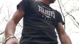 A good big jerk off fully clothed, shows on cam4