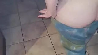 Blonde MILF cleaning bottles had to piss