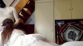 Happy stepdaughter gives afterfuck blowjob