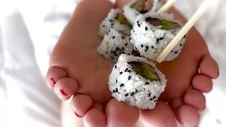 allfootsiefans - Do You Like Sushi?