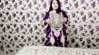 Beautiful Desi Hindi Bhabhi Fingering Pussy