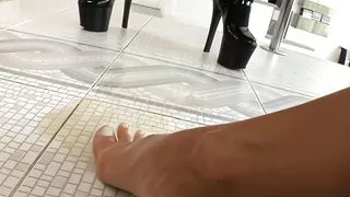 Slut Gets Ass Fucked By Two Monster Cocks To A Cumshot