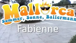 Blonde picked up to show her masturbation skills