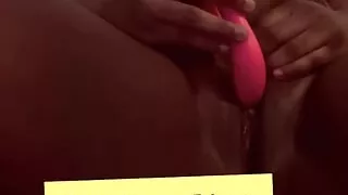 Pretty pussy bbw solo