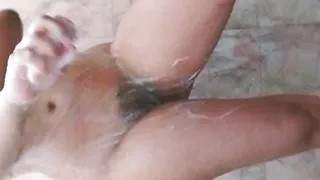 Hot riya 20 year old wash her virgin anal hot desi riya