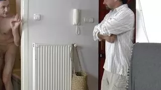 Echtes Paar fickt vor der Kamera