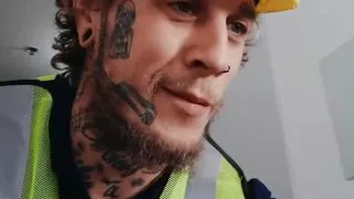 Bo Sinn Takes A Quick Bathroom Break When Benjamin Blue Comes In And Asks For His Dick - BROMO