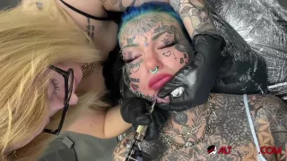 Australian Bombshell Gets A New Chin Tattoo - Amber Luke