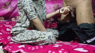 Nokar Ne Jabardasti Malkin Ki Chut Par Maal Jhad Diya