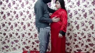 Very Beautiful Hindi Milf Invite for Fuck her Cousin