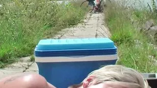 Du Drecksfotzen MILF sagte er und spritzt Ihr in die Fresse