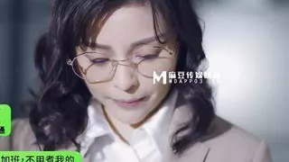 Mature asian big-breasted female boss, passionate sex with young subordinates