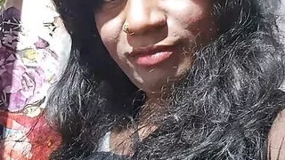 Black dress my new vedio main kaisi dikhti hun