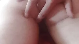 young twink fingers his ass
