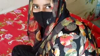 When Shali is trapped